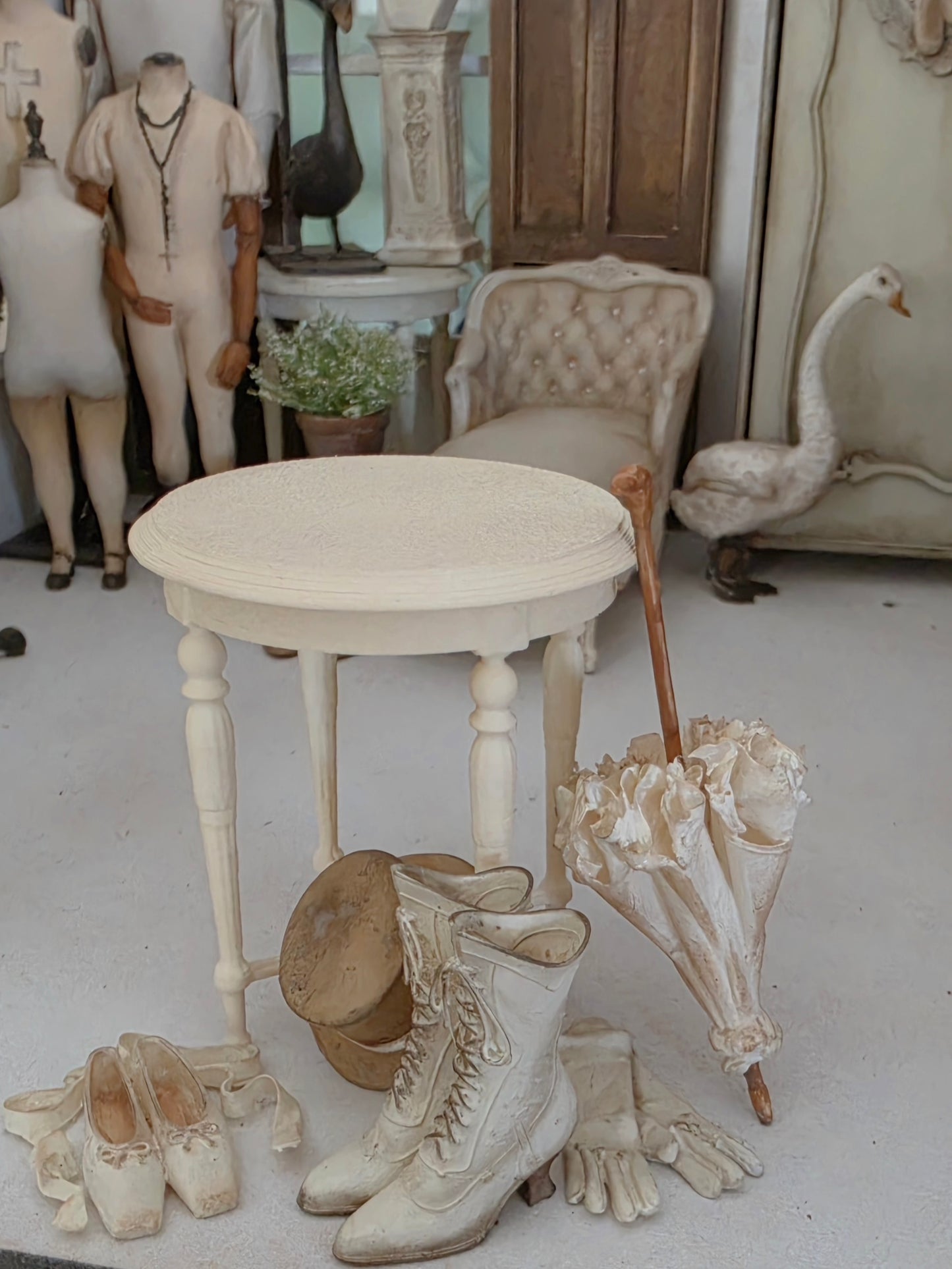 Miniatuur Elegant Hoedje – Victoriaanse Brocante Charme