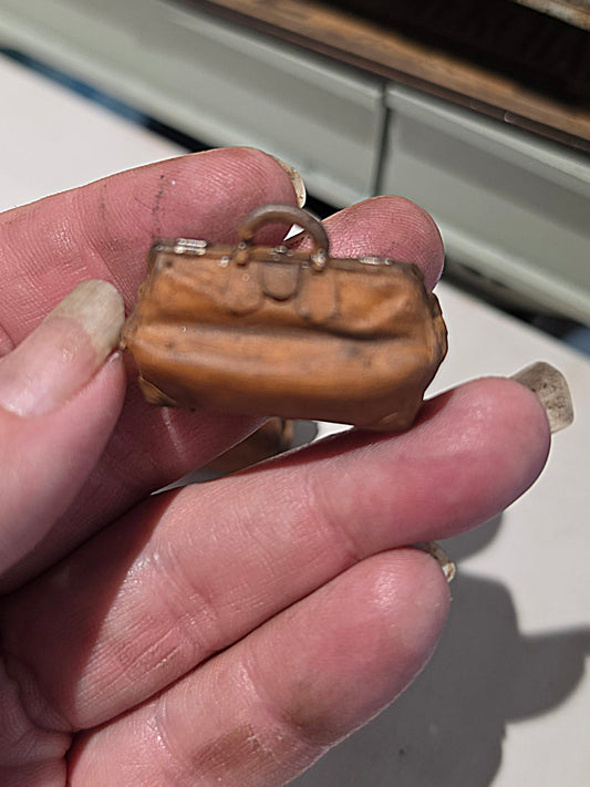 Kleine Miniatuur Dokterstas – Handbeschilderde Vintage Tas – Brocante Poppenhuis Decoratie