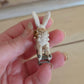 Miniatuur Hobbel Konijn – Handgemaakt in Brocante Stijl
