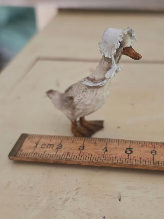 Miniatuur Gans met kapje Poppenhuis Accessoire/Diorama