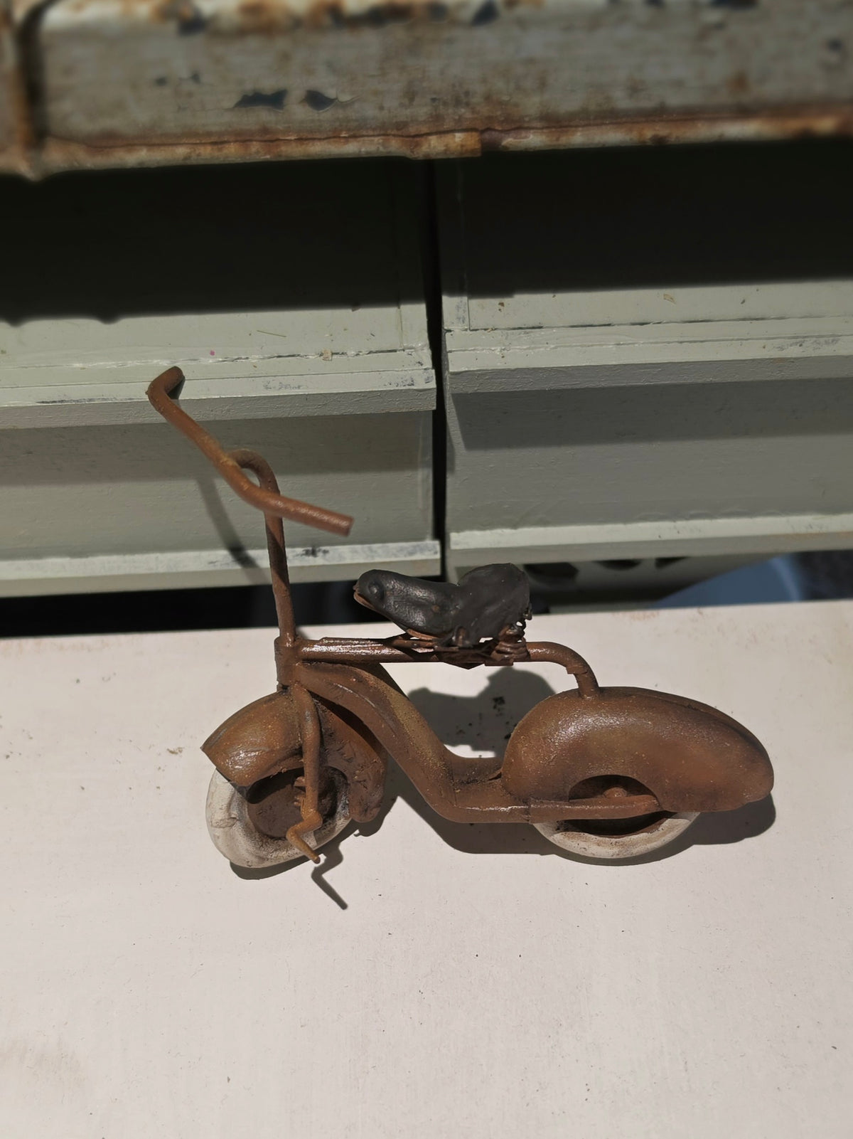 Miniatuur Antiek Verroest Fietsje