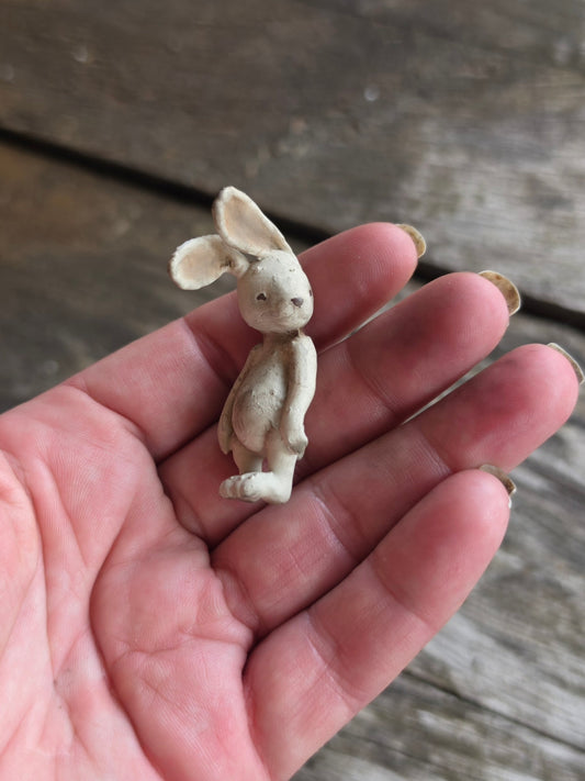 Miniatuur Vintage Konijntje | Brocante Rabbit Miniature | Handbeschilderd Resin Konijn | Antique Style Decor