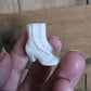 Miniatuur victoriaanse laarsjes wit (Schaal 1:12) Poppenhuis Accessoire/Diorama