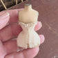 Handbeschilderde Miniatuur Corsetbuste met Offwhite Corset  Schaal 1:12  Unieke Franse Atelier Decoratie, poppenhuis, diorama