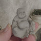 Miniatuur Brocante Boeddha 1:12 | Handgemaakt & Handbeschilderd | Resin Boeddhabeeld | Poppenhuis Decoratie | Brocante Miniatuur