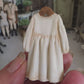 Miniatuur Victoriaans Jurkje op Hanger – Romantische Brocante Elegantie