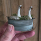 Miniatuur zinken bad (resin) met 2 ganzen (Schaal 1:12) Poppenhuis Accessoire/Diorama
