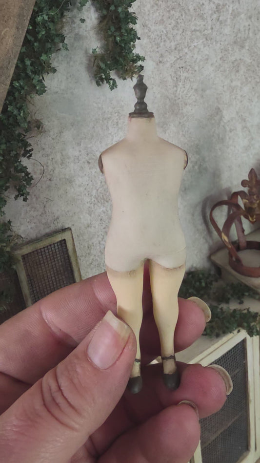 Miniatuur Napoleon Paspop met Schoentjes – Brocante Charme in 1:12