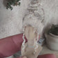 Miniatuur Brocante Hoedenhoofd met Marie Antoinette Pruik 1:12 | Handgemaakt & Handbeschilderd | Resin Paspop | Franse Brocante Poppenhuis Decoratie