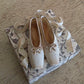 Miniatuur Balletschoentjes met Linten – Victoriaanse Elegantie
