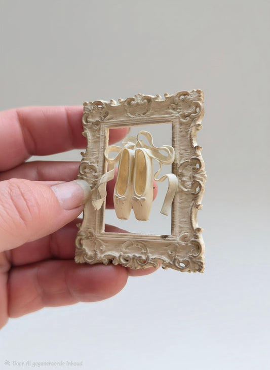 Miniatuur Lijst met Balletspitzen – Romantische Balletdecoratie
