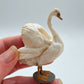 Miniatuur Staande Witte Zwaan – Sierlijke Brocante Elegantie (pre order)