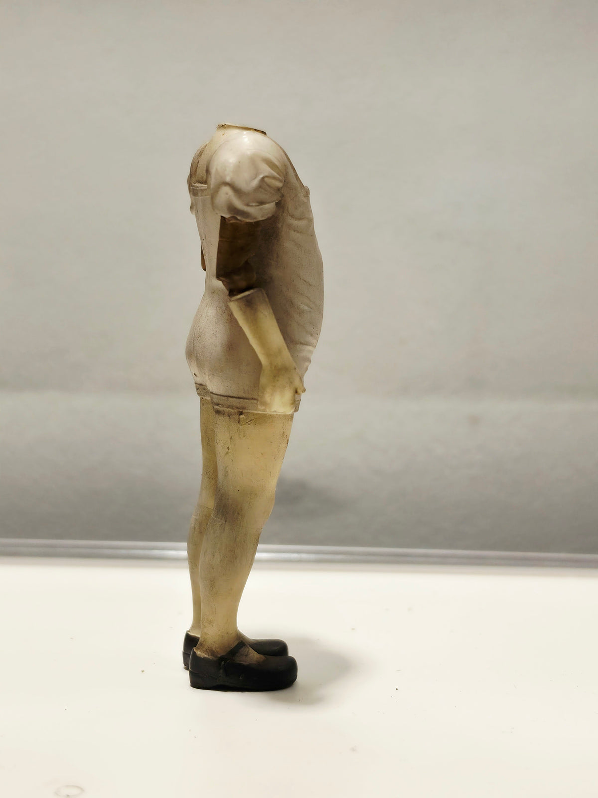Miniatuur Kinderpaspopje met Buikje | Vintage Mannequin | Brocante Miniatuur | Handbeschilderd Resin