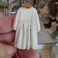 Miniatuur Victoriaans Jurkje op Hanger – Romantische Brocante Elegantie