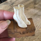 Miniatuur victoriaanse laarsjes wit (Schaal 1:12) Poppenhuis Accessoire/Diorama
