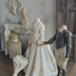 Miniatuur Napoleonpopje met Strikje – Franse Brocante Elegantie