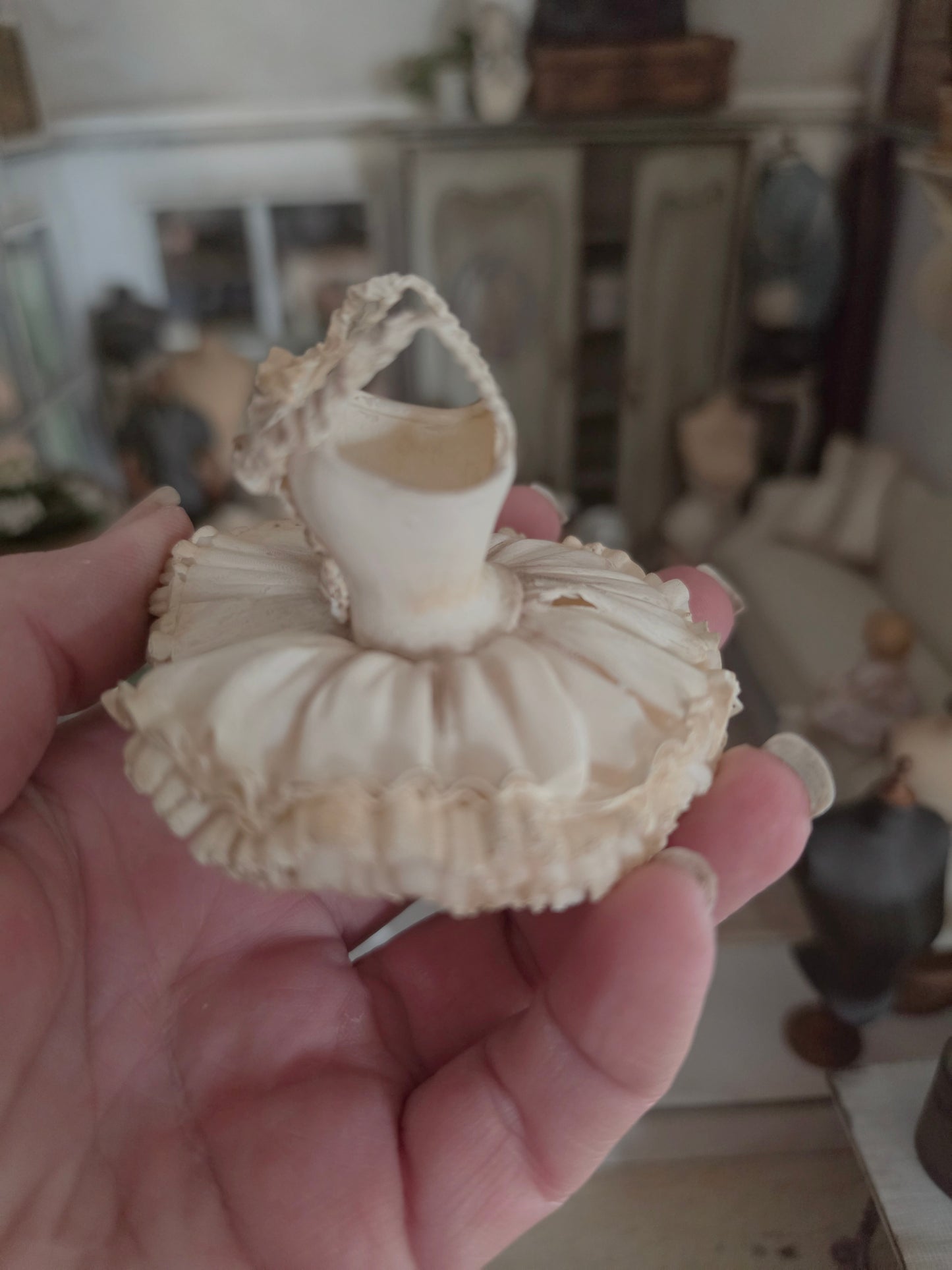 Miniatuur Victoriaanse Ballet Tutu – Schaal 1:12 – Handgemaakt & Handbeschilderd