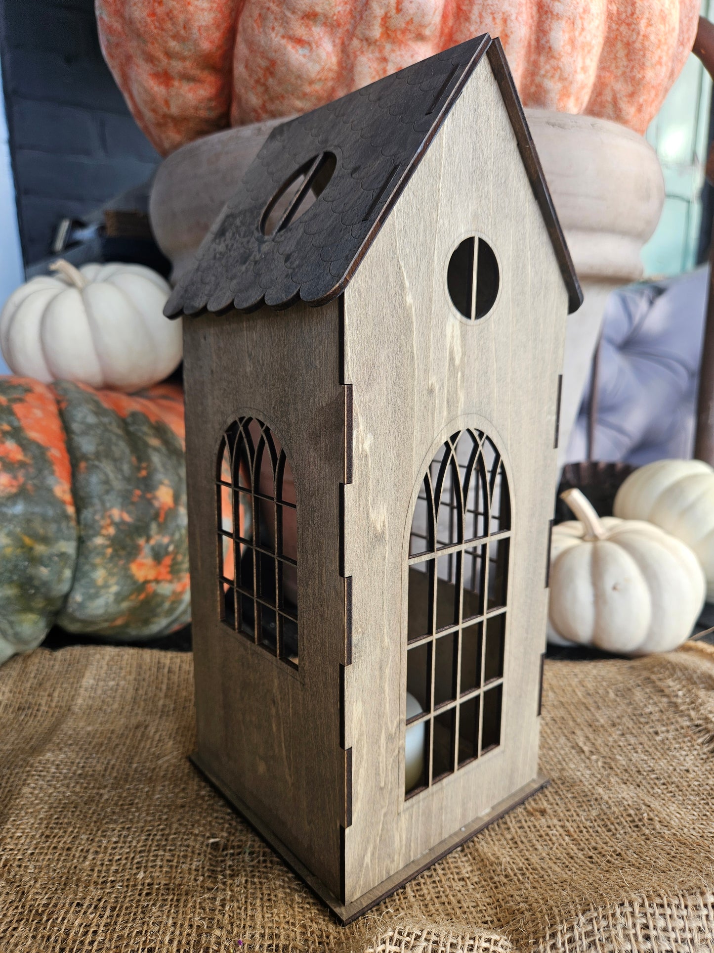 Deco huisje houtlook groot, gotisch