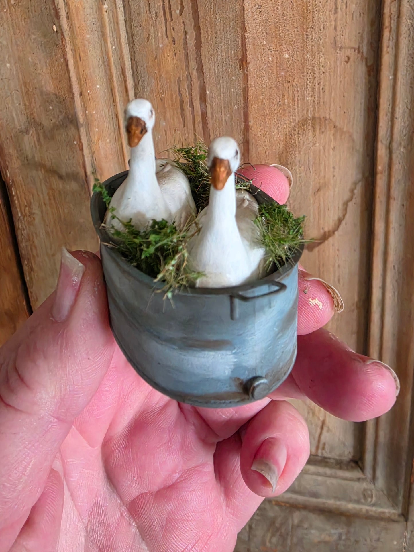 Miniatuur zinken bad (resin) met 2 ganzen (Schaal 1:12) Poppenhuis Accessoire/Diorama