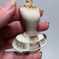 Miniatuur Buste met Crinoline – Victoriaanse Couture in Brocante Stijl