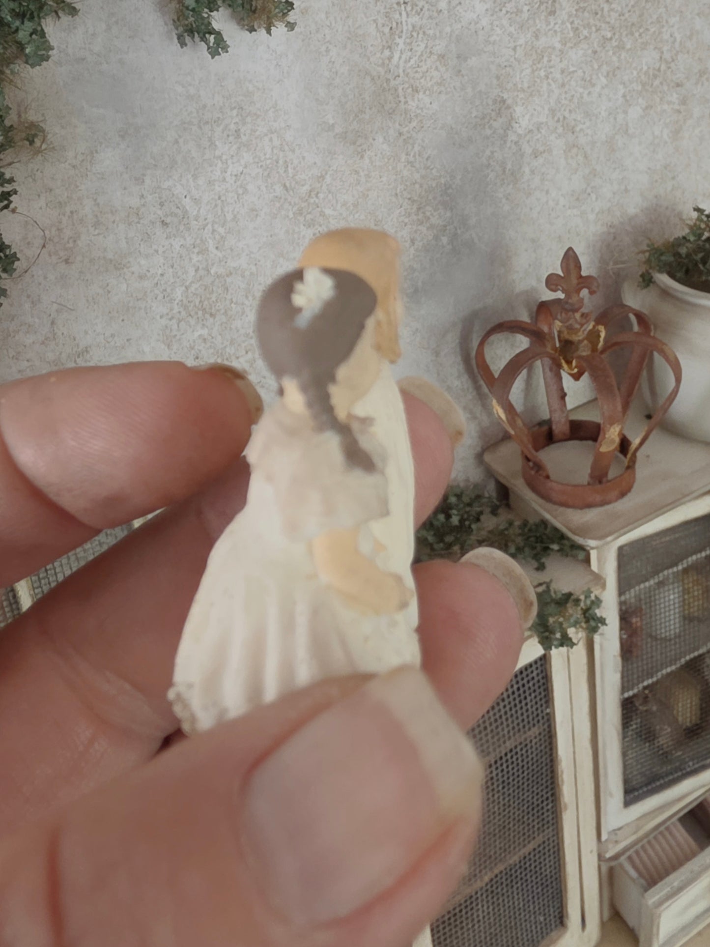 Miniatuur "Käthe Kruse" Popjes – Handgemaakt in Brocante Stijl 1:12