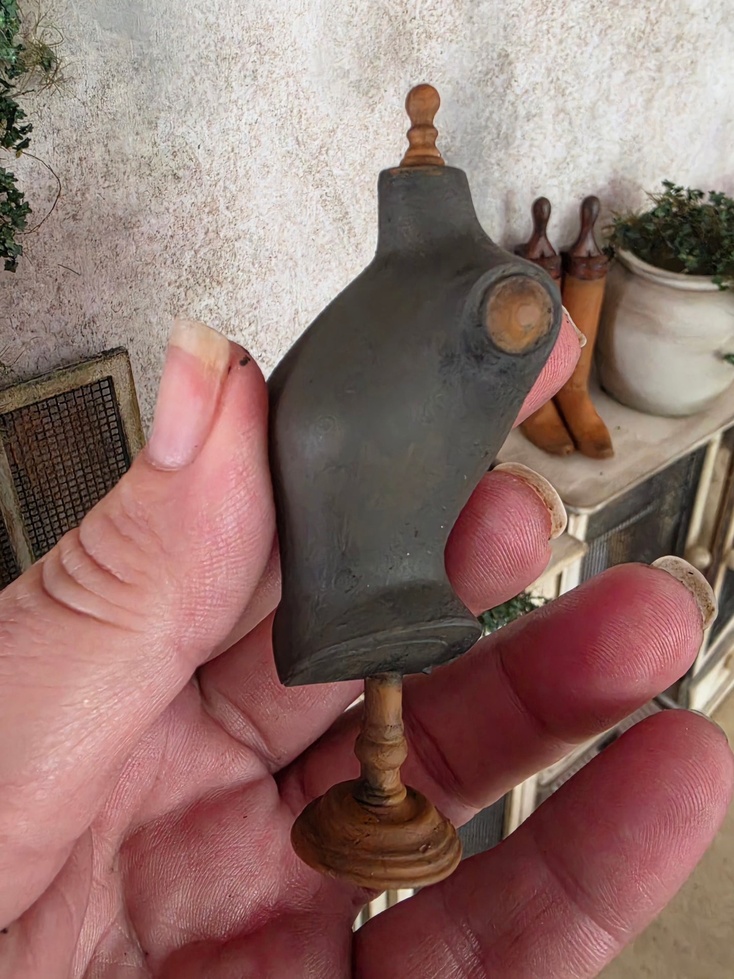 Miniatuur Puntbuste – Handgemaakt in Brocante Stijl 1:12