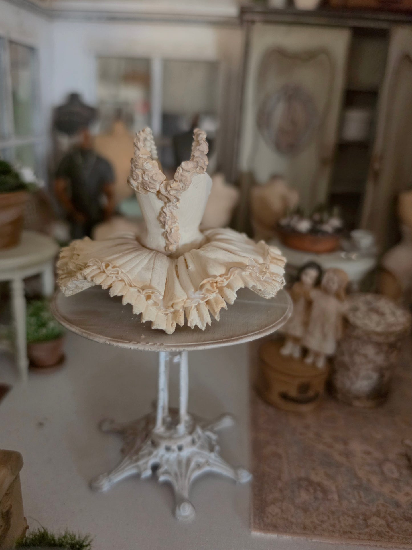 Miniatuur Victoriaanse Ballet Tutu – Schaal 1:12 – Handgemaakt & Handbeschilderd