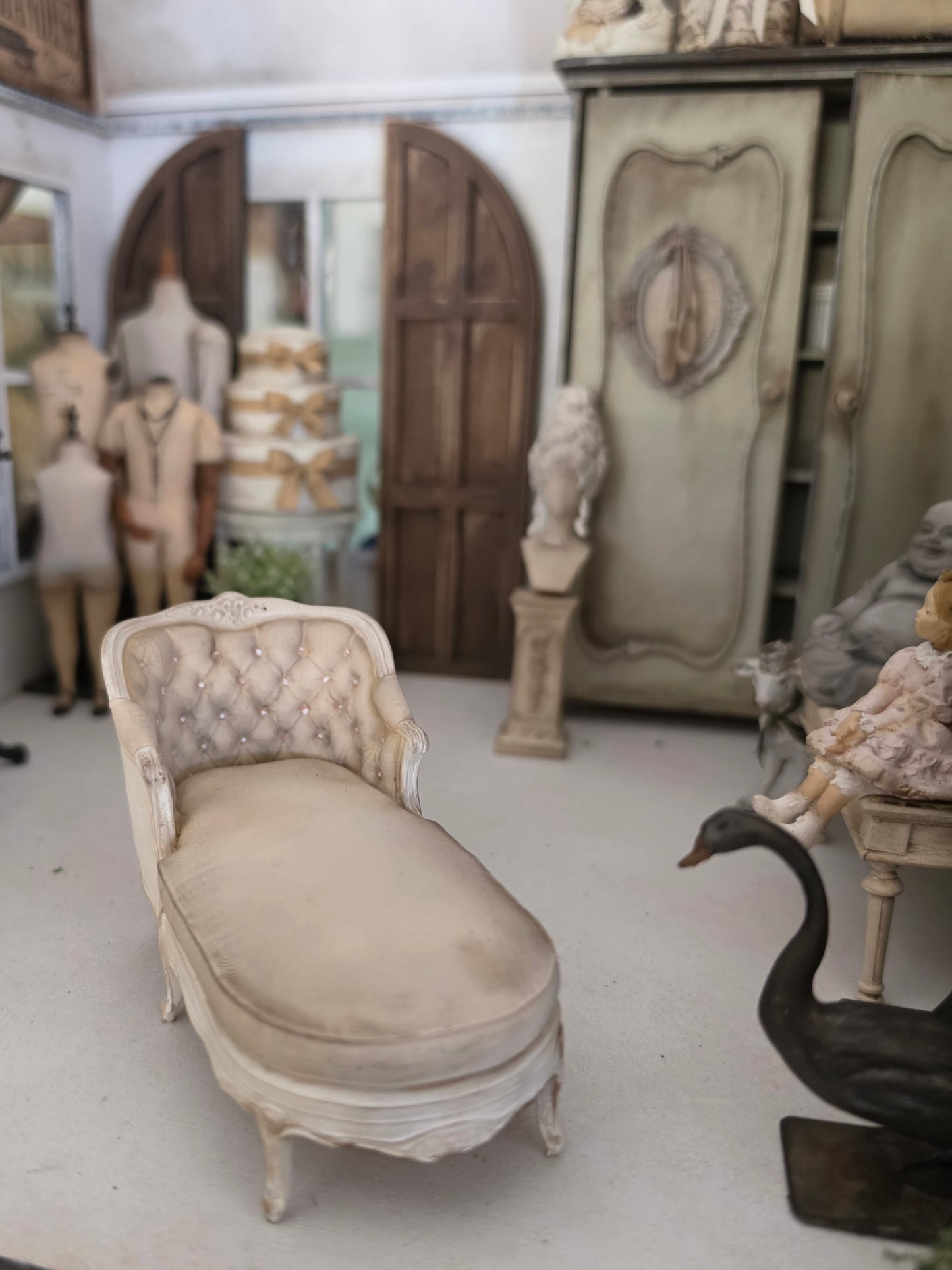 Luxe Miniatuur Chaise Longue | Elegante Brocante Stijl | Uniek Verzamelobject
