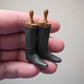 Miniatuur victoriaanse laarzen met houten houders (Schaal 1:12) Poppenhuis Accessoire/Diorama