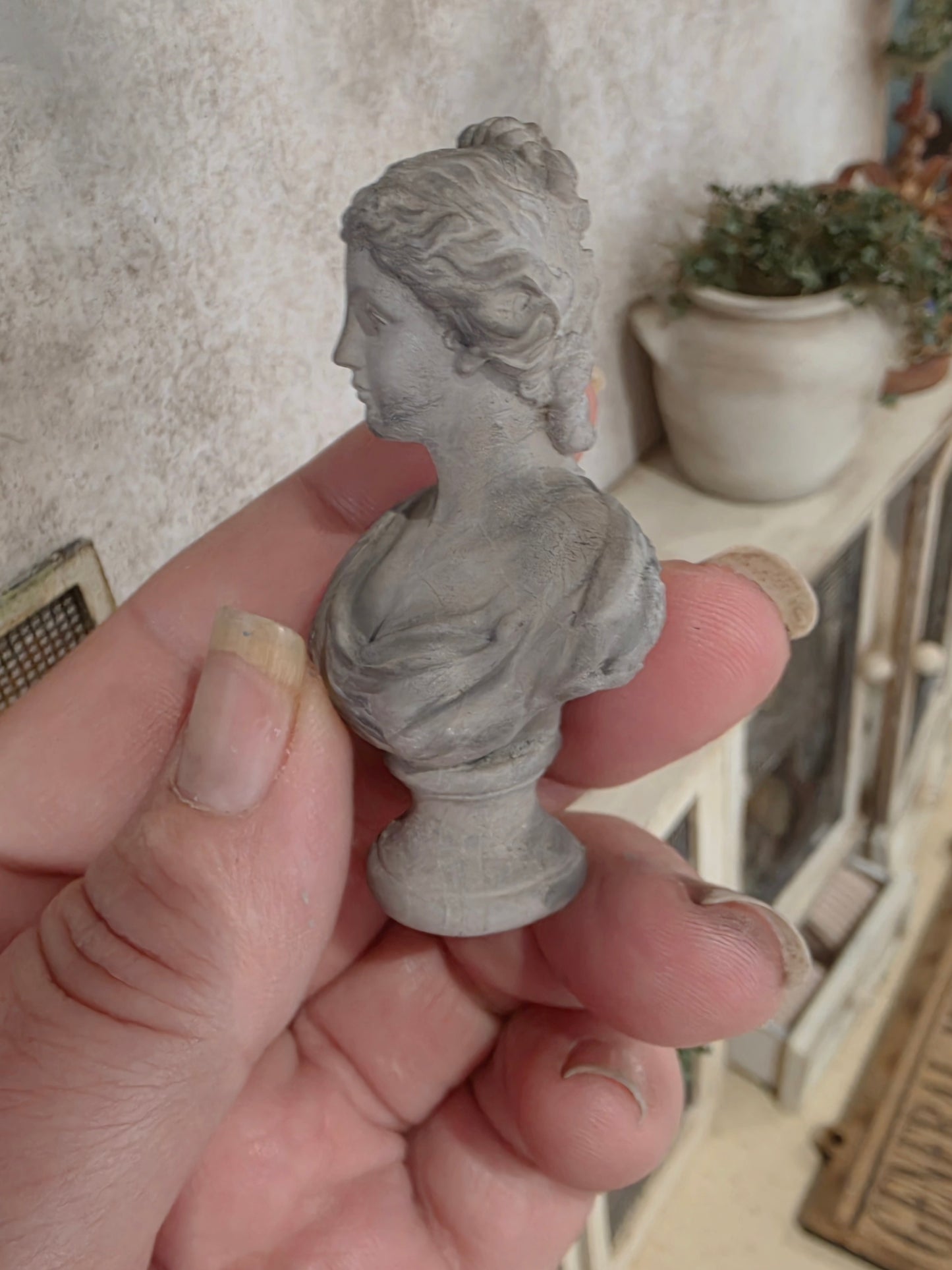 Miniatuur Brocante Borstbeeld 1:12 | Handgemaakt & Handbeschilderd | Resin Klassiek Beeld | Franse & Victoriaanse Poppenhuis Decoratie