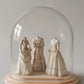 Miniatuur paspop met Victoriaanse jurk beige schaal 1 op 12 handgemaakt poppenhuis decoratie (kopie)